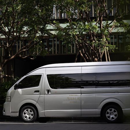 Kimpton Maa-Lai Bangkok By Ihg Hotel Eksteriør billede Toyota HiAce