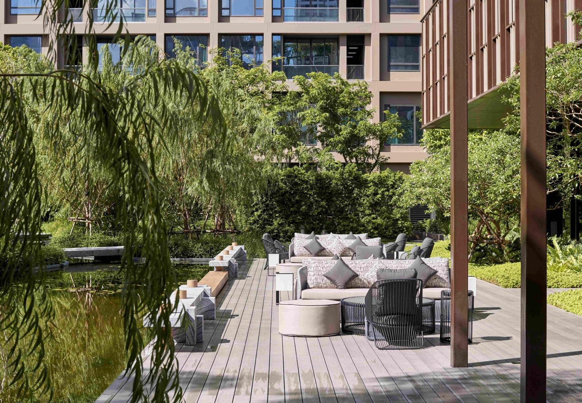 Kimpton Maa-Lai Bangkok By Ihg Hotel Eksteriør billede The Park